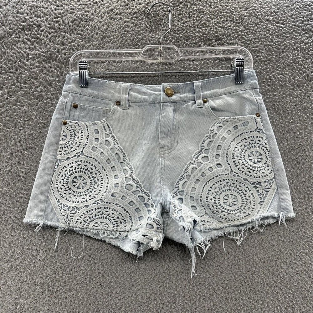 Design Lab Lord & Taylor Shorts Women's 26 Blue Denim Embroidered Cut Off Shorts